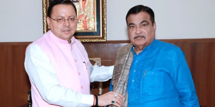 मुख्यमंत्री पुष्कर सिंह धामी ने केंद्रीय सड़क परिवहन एवं राजमार्ग मंत्री नितिन गडकरी से शिष्टाचार भेंट की