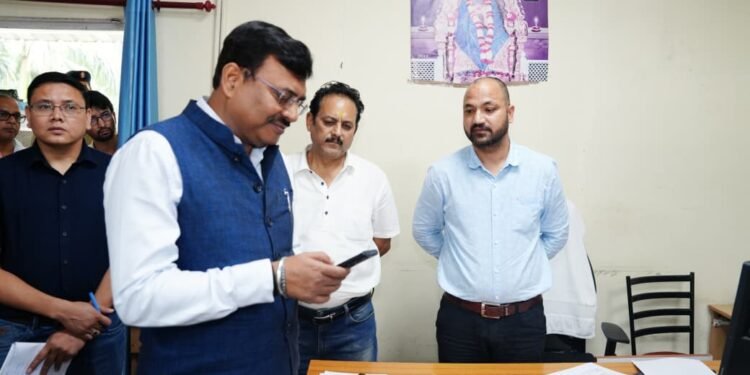 मुख्य सचिव ने किया सचिवालय परिसर की व्यवस्थाओं का निरीक्षण