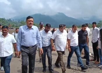 कमिश्नर गढ़वाल ने लिया आपदा का जायजा