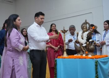 श्री महंत इन्दिरेश अस्पताल में विशेषज्ञ बोले फिजियोथेरेपी दर्द से मुक्ति और सक्रिय जीवन की कुंजी