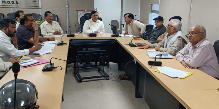 आढ़त बाजार पुनर्विकास परियोजना पर एमडीडीए की समीक्षा बैठक, 3 नवंबर से भू-खंड आवंटन व नकद प्रतिकर कार्य प्रारंभ
