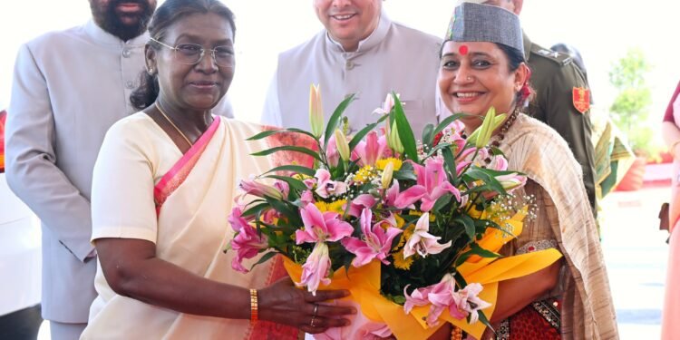 राष्ट्रपति द्रौपदी मुर्मू के संबोधन से उत्तराखंड विधानसभा के दो दिवसीय विशेष सत्र का शुभारंभ