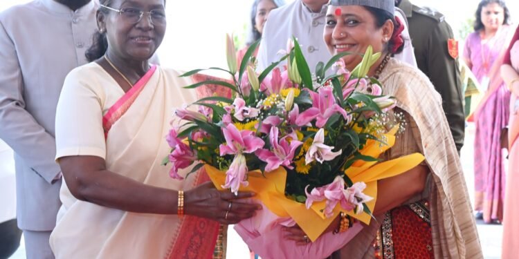 राष्ट्रपति के अभिभाषण में निखरे महिला उत्थान के रंग