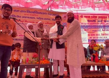 श्री महंत इन्दिरेश अस्पताल ने नजीबाबाद में लगाया निःशुल्क शिविर