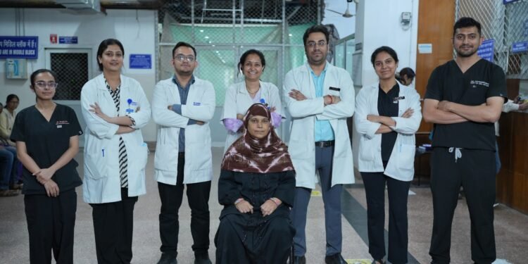 श्री महंत इन्दिरेश अस्पताल के डाॅक्टरों ने महिला की गर्दन से निकाला 1 किलोग्राम का ट्यूमर