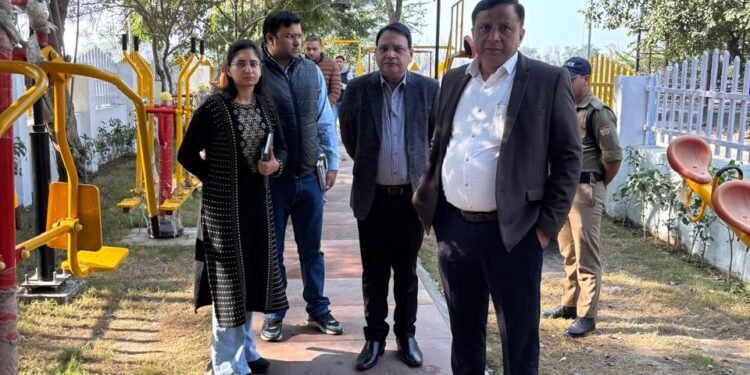 उपाध्यक्ष बंशीधर तिवारी का डोईवाला से ऋषिकेश तक औचक निरीक्षण ,गुणवत्ता और समयबद्धता पर सख्त निर्देश