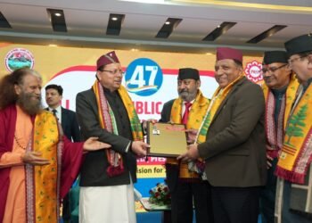 सुशासन में उत्कृष्टता के लिए बंशीधर तिवारी को राष्ट्रीय सम्मान, मुख्यमंत्री धामी ने किया सम्मानित