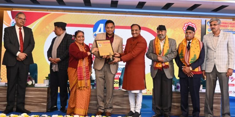 स्वास्थ्य सेवाओं में नवाचार और उत्कृष्ट कार्यों के लिए डॉ. आर. राजेश कुमार को पीआरएसआई राष्ट्रीय सम्मान