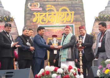 नोएडा में आयोजित 15वें उत्तराखंड महाकौथिक में पहुंचे मुख्यमंत्री पुष्कर सिंह धामी