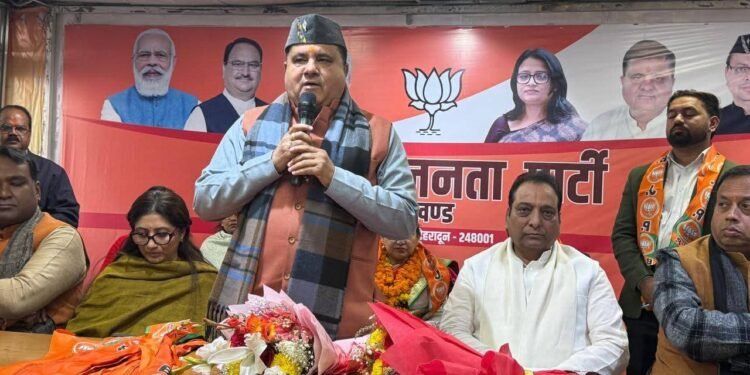 भाजपा सदस्यता अभियान द्वितीय चरण की शानदार शुरुआत, ब्लॉक प्रमुख, पार्षद समेत सैकड़ों ने थामा दामन