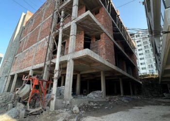 अवैध निर्माण व प्लॉटिंग पर एमडीडीए का शिकंजा, कई स्थानों पर सीलिंग व ध्वस्तीकरण की कार्रवाई