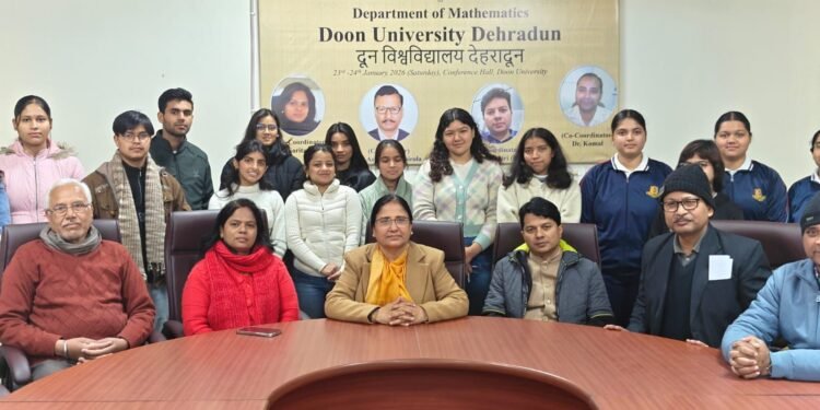 गणतंत्र दिवस के राज्य स्तरीय समारोह के लिए तैयार हो रही है सूचना विभाग की आकर्षक झांकी