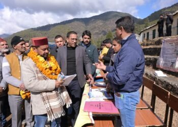 सीएम धामी के नेतृत्व में जनसेवा का नया रिकॉर्ड, 484 कैम्पों से 3.89 लाख से अधिक लोग लाभान्वित