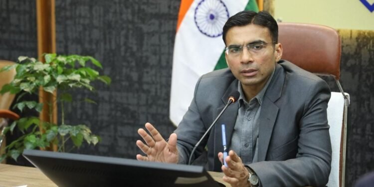 सिंचाई विभाग की खुली नहर में बुजुर्ग हुए चोटिल; जिला प्रशासन की क्यूआरटी ने दर्ज कराया मुकदमा