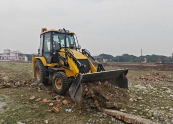 एमडीडीए की सख़्त कार्रवाई : अवैध प्लॉटिंग पर चला बुलडोज़र, 10 बीघा क्षेत्र में ध्वस्तीकरण