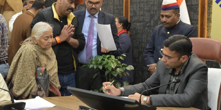 जिला प्रशासन का जनदर्शन बना जनविश्वास का मंच, सुरक्षा की गारंटी, त्वरित एक्शन