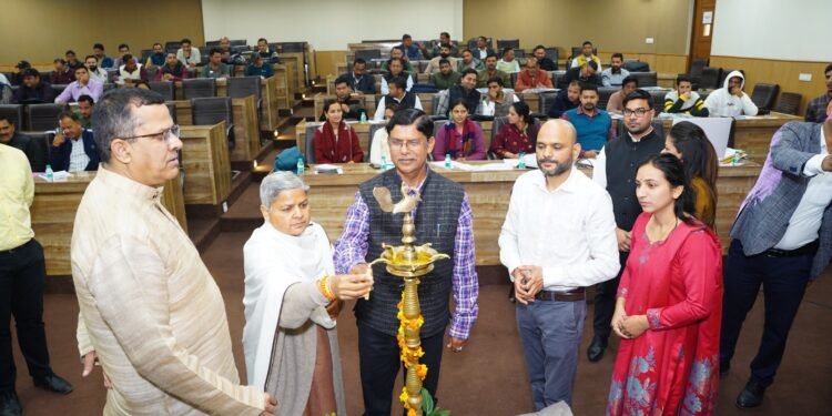 सहकारी चुनावों की पारदर्शिता पर जोर प्रशिक्षण से मजबूत होगी सहकारी चुनाव प्रक्रिया: हंसा दत्त पांडे