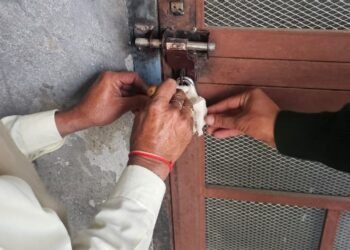 अवैध निर्माणों पर एमडीडीए की सख्त कार्रवाई, दो व्यवसायिक निर्माण सील