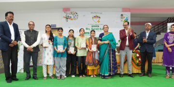 विश्व स्वास्थ्य दिवस के अवसर पर लोक भवन में आयोजित कार्यक्रम में प्रथम महिला गुरमीत कौर ने मुख्य अतिथि के रूप में प्रतिभाग किया