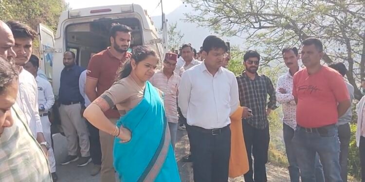 उत्तराखंड के टिहरी में दर्दनाक सड़क हादसा, 8 लोगों की मौत