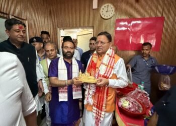 मुख्यमंत्री पुष्कर सिंह धामी ने कामाख्या देवी मंदिर में की पूजा-अर्चना
