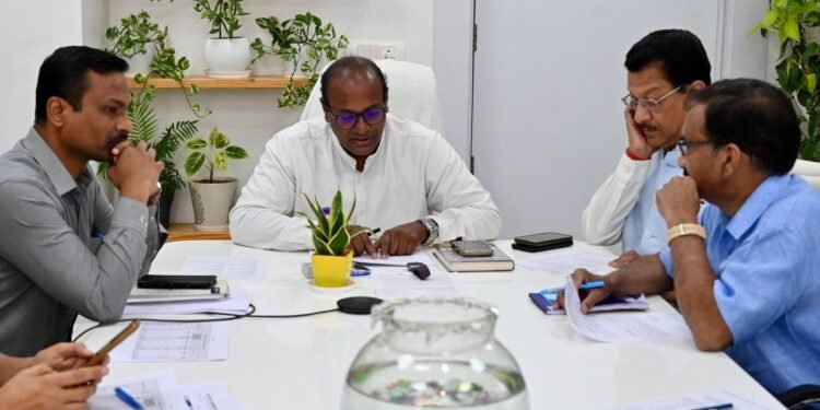 मुख्य निर्वाचन अधिकारी ने SIR को लेकर की राजनैतिक दलों के साथ बैठक