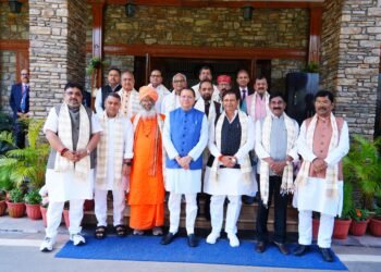 मुख्यमंत्री धामी से मुख्यमंत्री आवास में ओबीसी वेलफेयर पार्लियामेंट्री कमेटी के प्रतिनिधिमण्डल ने भेंट की