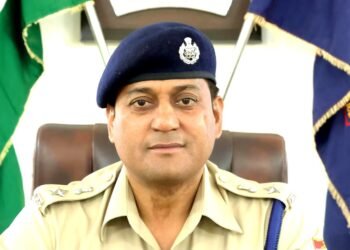 कानून को अपने हाथ में लेने वाले अभियुक्तों को दून पुलिस ने पढाया कानून का पाठ