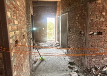 एमडीडीए की बड़ी कार्रवाई अवैध निर्माणों पर चला प्रशासनिक बुलडोजर, कई व्यवसायिक भवन सील