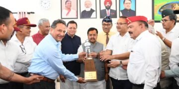सैनिक कल्याण मंत्री गणेश जोशी के नेतृत्व में रिटायर्ड सैन्य अधिकारियों ने भाजपा के राष्ट्रीय अध्यक्ष नितिन नवीन से की भेंट