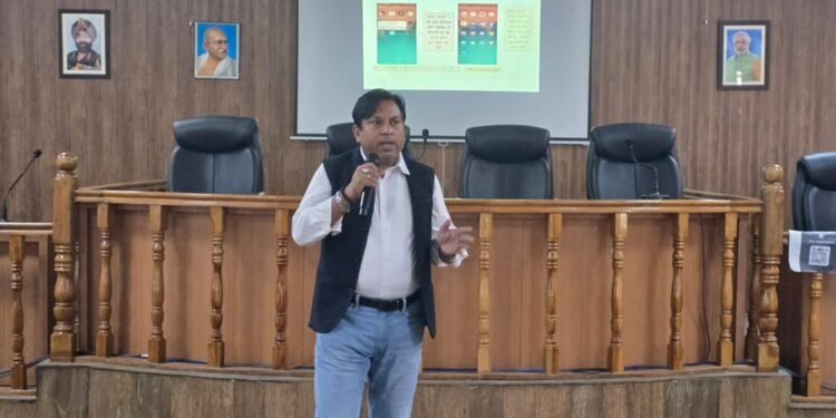 मतदाता सूची को त्रुटिरहित बनाने की तैयारी तेज
