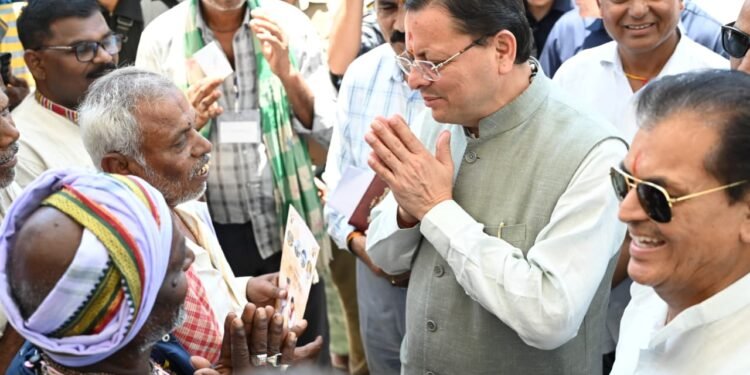 मुख्यमंत्री ने ऋषिकेश स्थित ट्रांजिट कैंप का किया औचक निरीक्षण