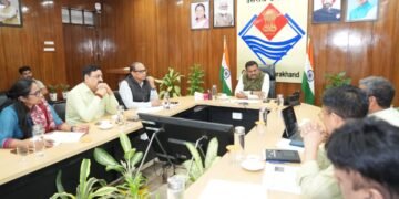 मुख्य सचिव आनन्द बर्द्धन शिक्षा विभाग के अंतर्गत विद्यार्थियों की ट्रैकिंग एवं मैपिंग से सम्बन्धित विभागों के साथ बैठक ली