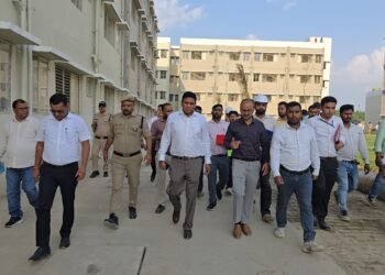 धामी सरकार की बड़ी सौगात, मात्र 3 लाख रुपये में मिलेगा आधुनिक फ्लैट, तैयार हुई उत्तराखंड की सबसे बड़ी EWS आवासीय परियोजनाओं में से एक
