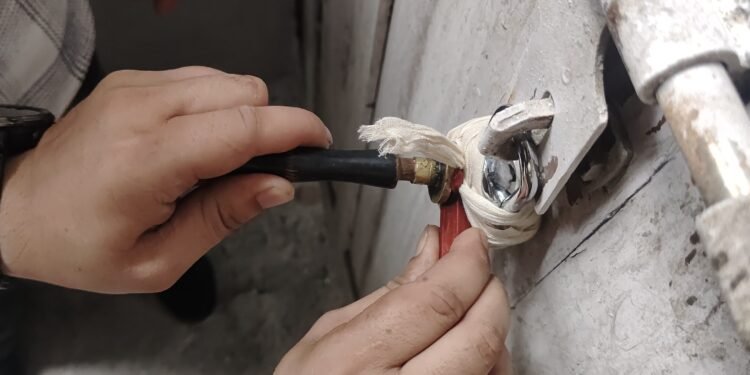 उपाध्यक्ष बंशीधर तिवारी की सख्ती : एमडीडीए का अवैध निर्माणों पर बड़ा प्रहार, अवैध प्लॉटिंग ध्वस्त, तीन निर्माण सील