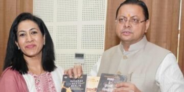 मुख्यमंत्री पुष्कर सिंह धामी से साहित्यकार एवं इंडो-जर्मन सांस्कृतिक संबंधों के क्षेत्र में सक्रिय डॉ. योजना साह जैन ने शिष्टाचार भेंट की