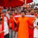 भाजपा युवा मोर्चा के राष्ट्रीय अध्यक्ष तेजस्वी सूर्या सैकड़ों युवाओं के साथ कांवड़ लेकर पहुंचे वीरभद्र, ऋषिकेश