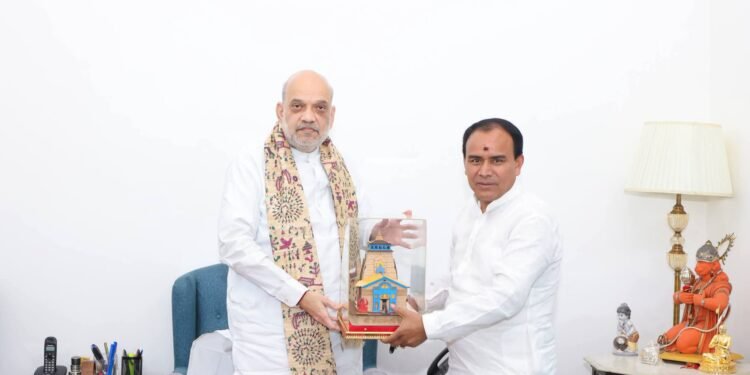 केंद्रीय गृह एवं सहकारिता मंत्री अमित शाह से मिले कैबिनेट मंत्री डॉ. धन सिंह रावत