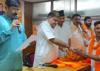  चंपावत से नगर पंचायत अध्यक्ष समेत 31 जनप्रतिनिधियों ने भाजपा का दामन थामा