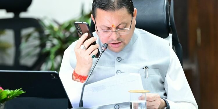 सीएम हेल्पलाइन पर प्राप्त जन शिकायतों का समयबद्ध एवं संतोषजनक निस्तारण सुनिश्चित किया जाए : मुख्यमंत्री