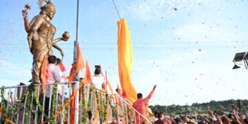 हरिपुर कालसी में गूंजा माँ यमुना का जयघोष, मुख्यमंत्री धामी ने किया माँ यमुना की प्रतिमा का अनावरण और हरिघाट का लोकार्पण