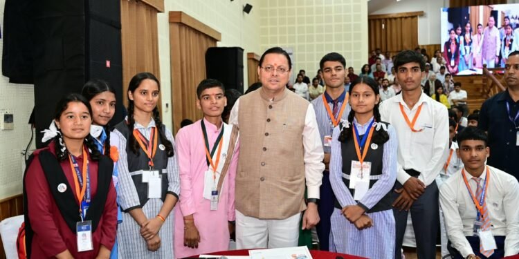 युवाओं के विचार विकसित उत्तराखण्ड के निर्माण में निभाएंगे महत्वपूर्ण भूमिका – मुख्यमंत्री