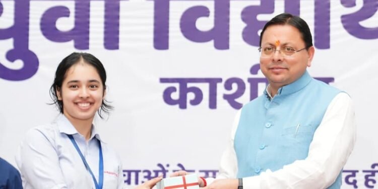 युवाओं को राज्य में ही मिलेंगे रोजगार और शिक्षा के अवसर,पलायन रोकने पर सरकार का जोर
